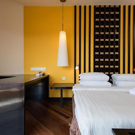 New Town Resort Suites At Pyramid Tower Subang Jaya Exterior foto